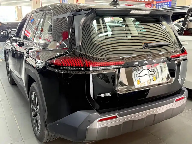 Toyota Toyota RAV4 Rongfang 2026 Hybrid 2.0L 2WD Luxury Edition