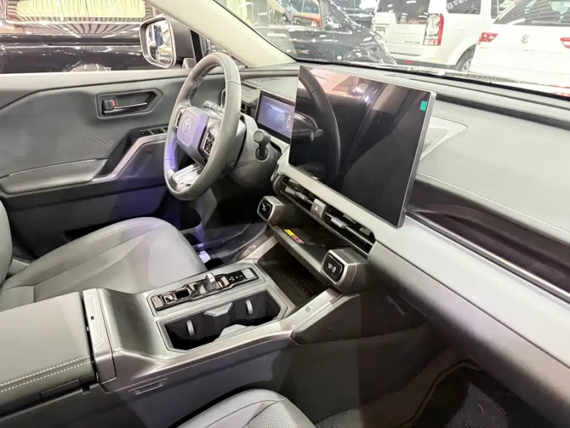Toyota Toyota RAV4 Rongfang 2026 Hybrid 2.0L 2WD Luxury Edition