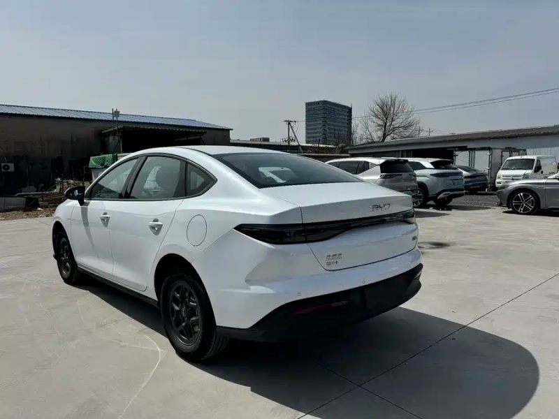 BYD Seal 05 DM-i 2026 DM-i 128KM Luxury Edition