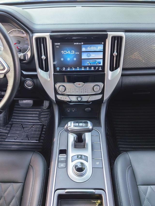 Great Wall Great Wall Pao 2020 Passenger 2.0T Diesel 2WD Comfort Standard Box GW4D20M edition
