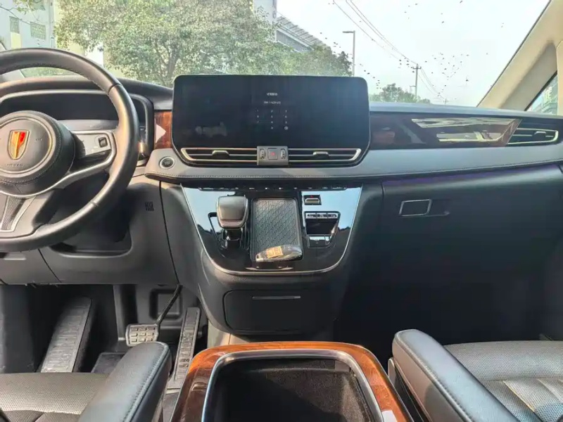Hongqi Hongqi HQ9 PHEV 2026 2.0T 4WD Business Edition