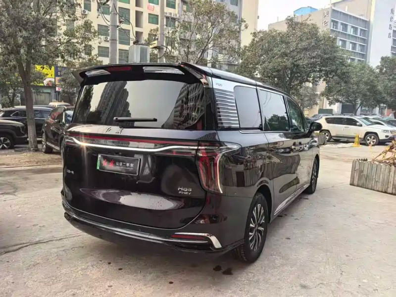 Hongqi Hongqi HQ9 PHEV 2026 2.0T 4WD Business Edition
