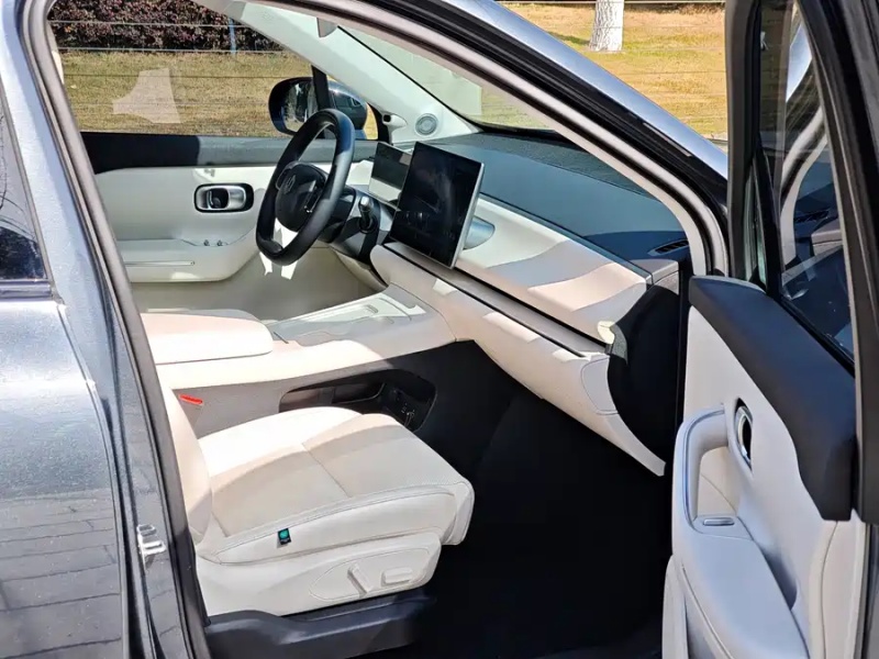 Leapmotor Leapmotor C16 2024 EREV 200 Premium Edition