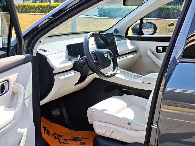 Leapmotor Leapmotor C16 2024 EREV 200 Premium Edition