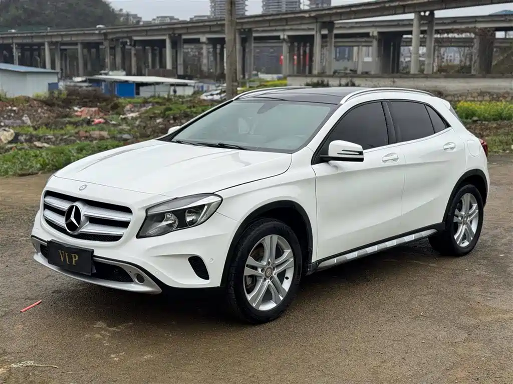 Mercedes-Benz GLA 2016 Model
