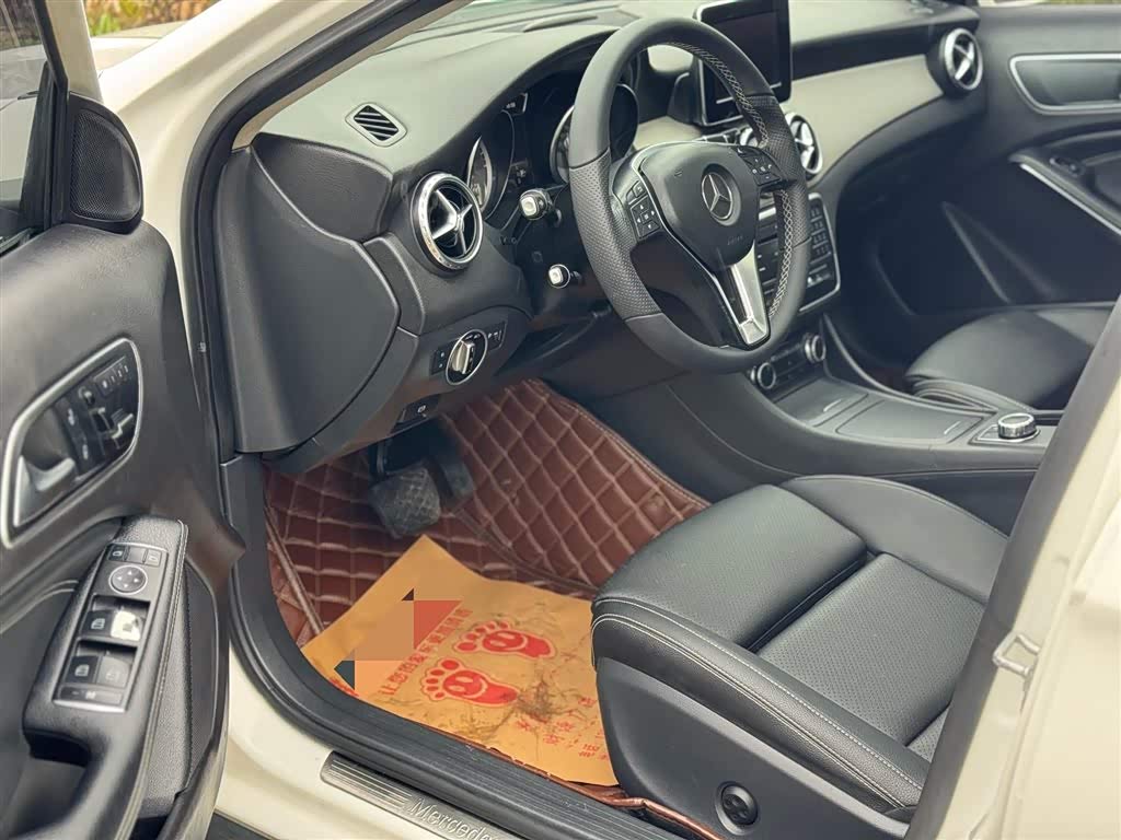 Mercedes-Benz Mercedes-Benz GLA 2016 Model
