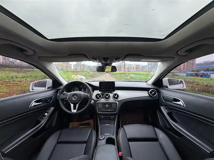 Mercedes-Benz Mercedes-Benz GLA 2016 Model
