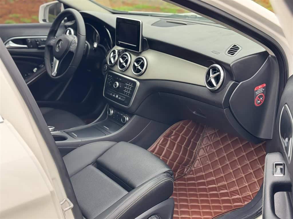Mercedes-Benz Mercedes-Benz GLA 2016 Model