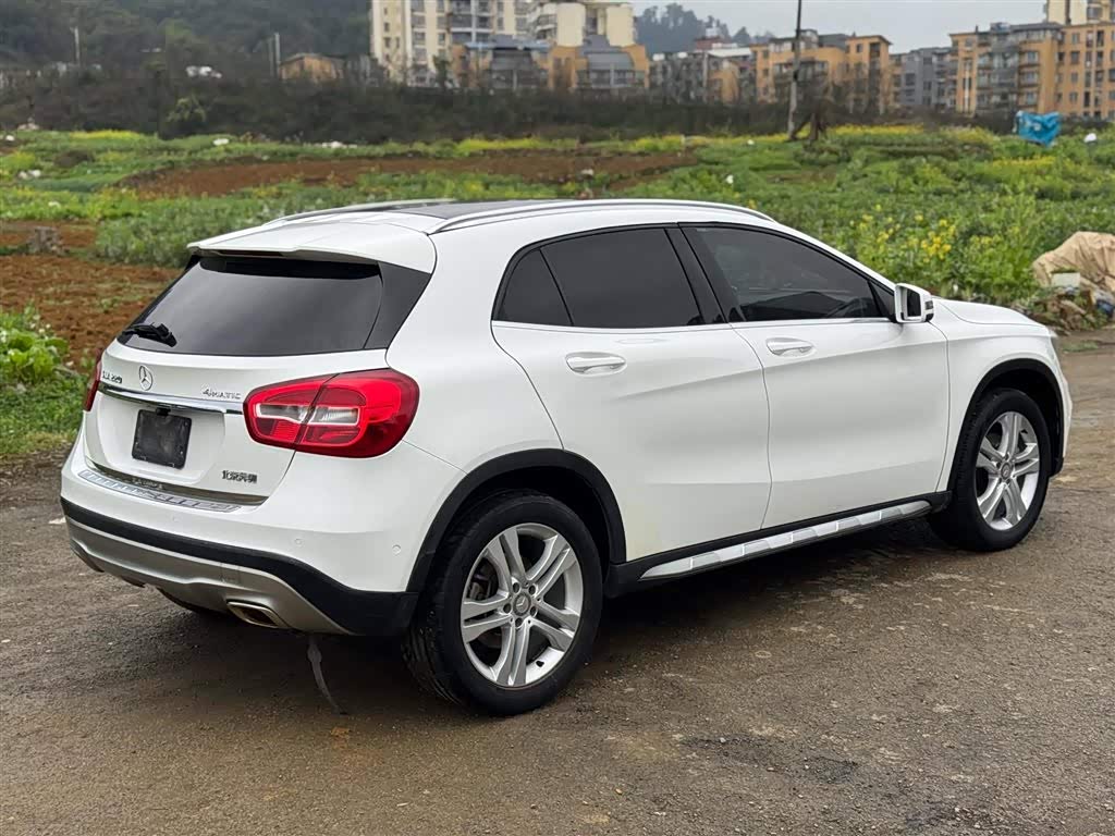 Mercedes-Benz Mercedes-Benz GLA 2016 Model