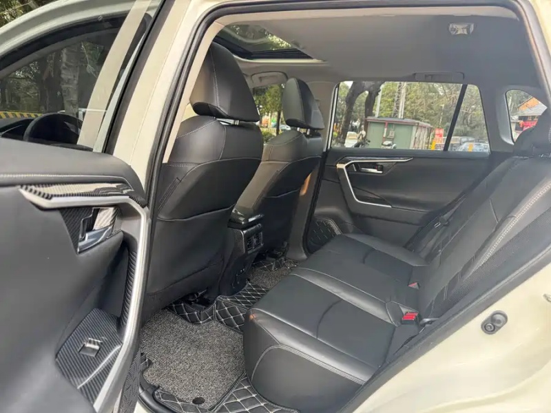 Toyota Toyota RAV4 2020 2.0L CVT 2WD Fashion PLUS Edition