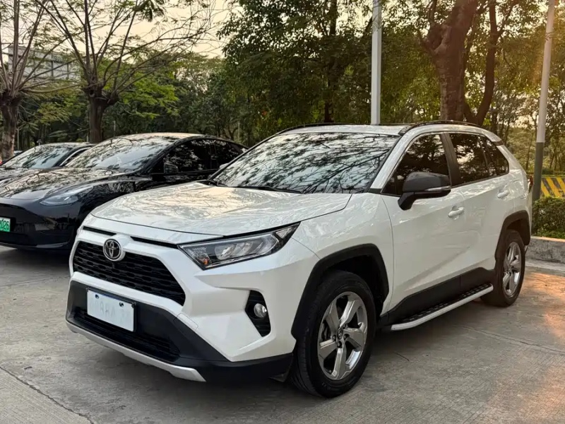 Toyota RAV4 2020 2.0L CVT 2WD Fashion PLUS Edition