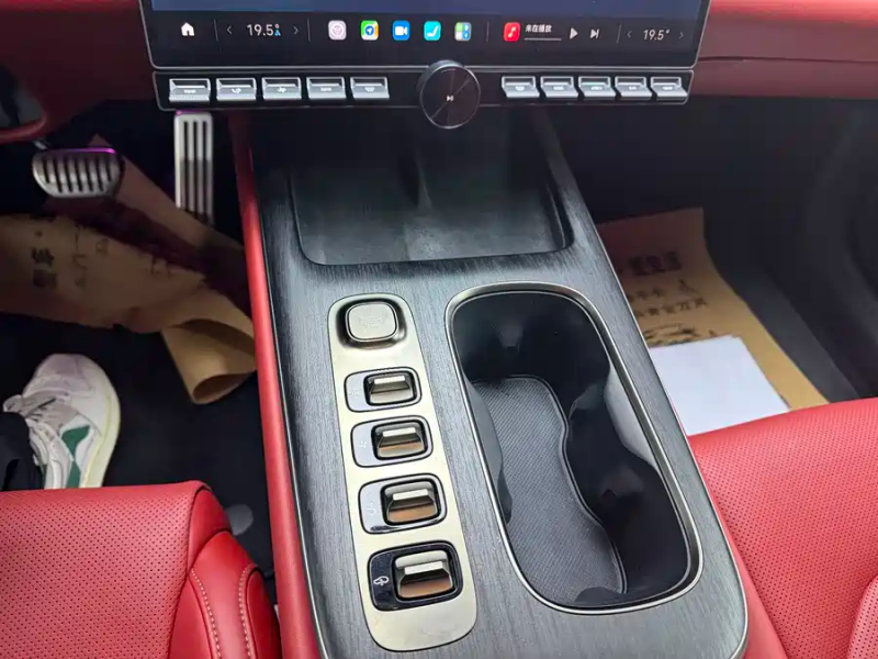 Xiaomi Xiaomi SU7 2024 Model, AWD Long Range Max with High-Level ADAS
