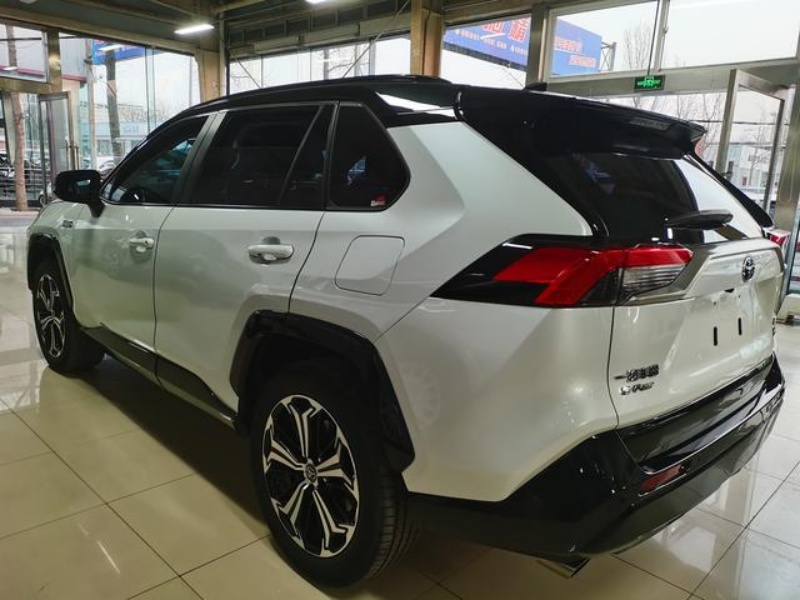 Toyota RAV4 PHEV 2022 2.5L AWD Flagship Pro, 61,000 km