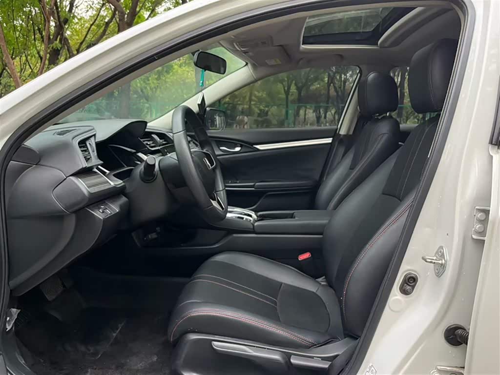 Civic 2019 Model 220TURBO CVT Dynamic Edition National VI
