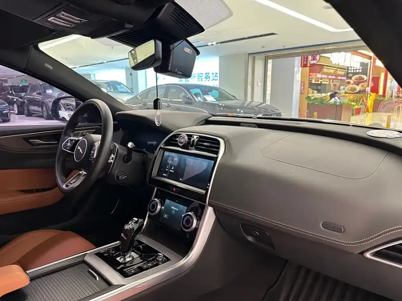 JAGUAR Jaguar XEL 2024 Model S Progressive Sport Edition