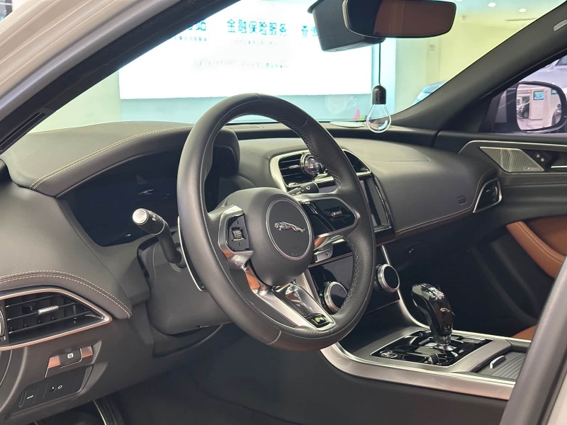 JAGUAR Jaguar XEL 2024 Model S Progressive Sport Edition