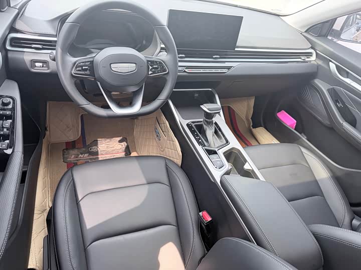 Geely  Geely Emgrand 4th Gen  2025 1.5L CVT Premium edition