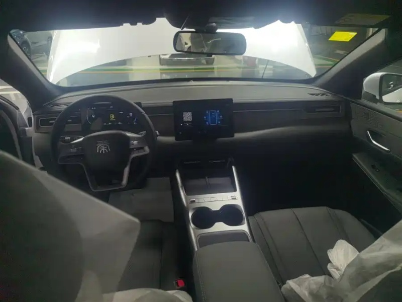 BYD Qin PLUS 2025 DM-i Intelligent Driving Edition 128KM Progressive