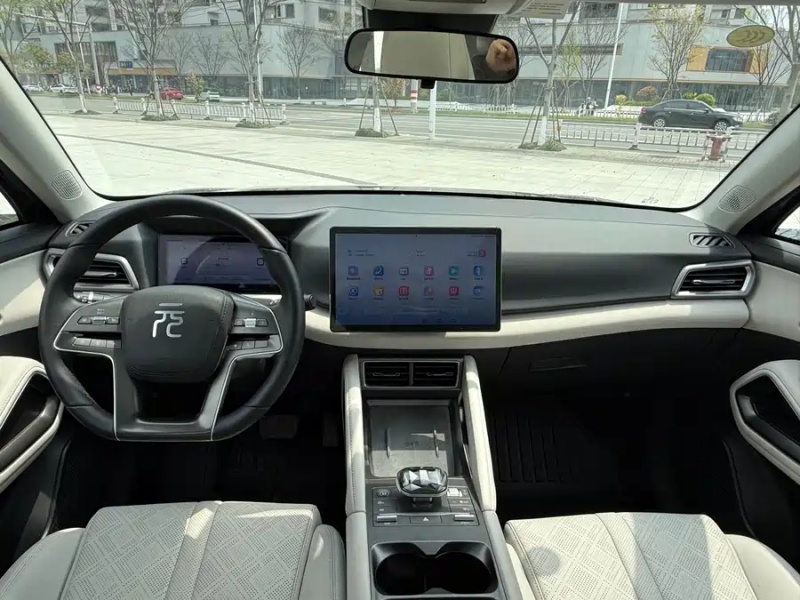 BYD BYD Yuan UP 2024 401KM Beyond Edition