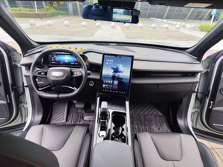 Geely Geely Boyue Cool 2023  1.5TD Friend Edition 