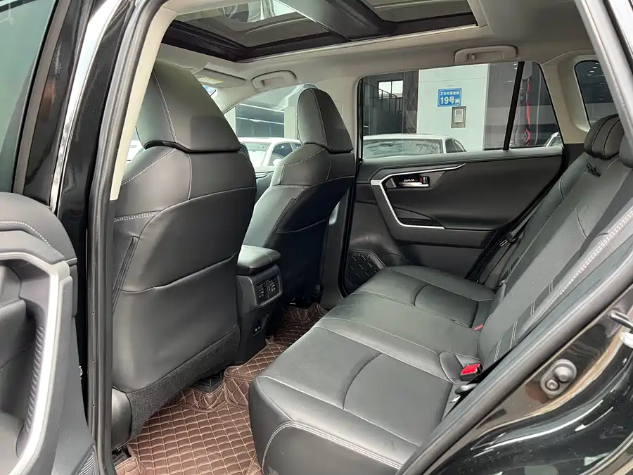 Toyota RAV4 Rongfang 2023 Model 2.0L CVT 2WD Fashion Plus Edition