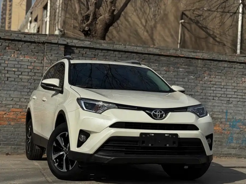 Toyota Toyota RAV4 2019 2.0L CVT 2WD Urban Edition