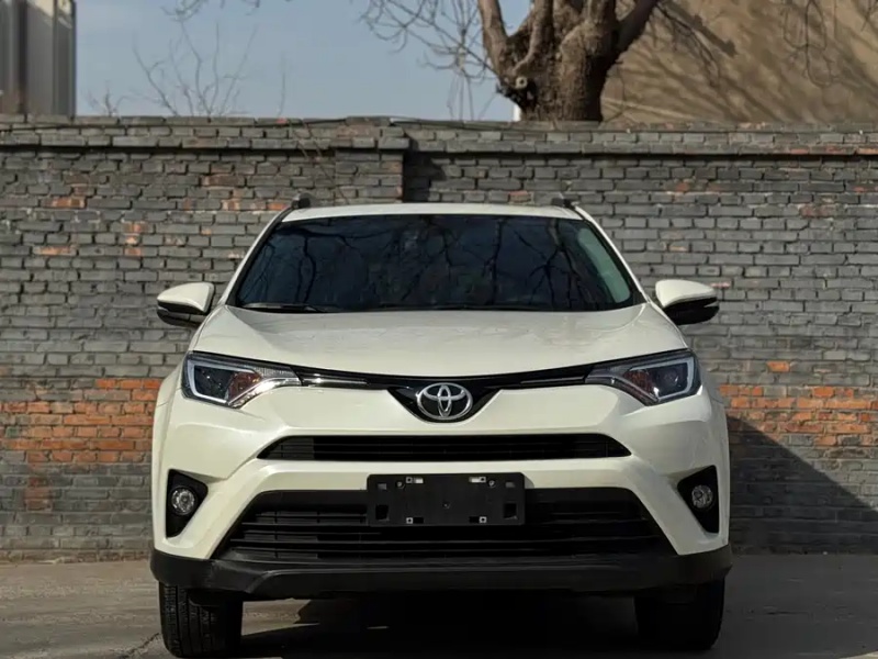 Toyota Toyota RAV4 2019 2.0L CVT 2WD Urban Edition