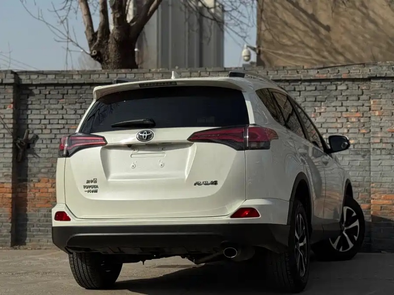 Toyota Toyota RAV4 2019 2.0L CVT 2WD Urban Edition