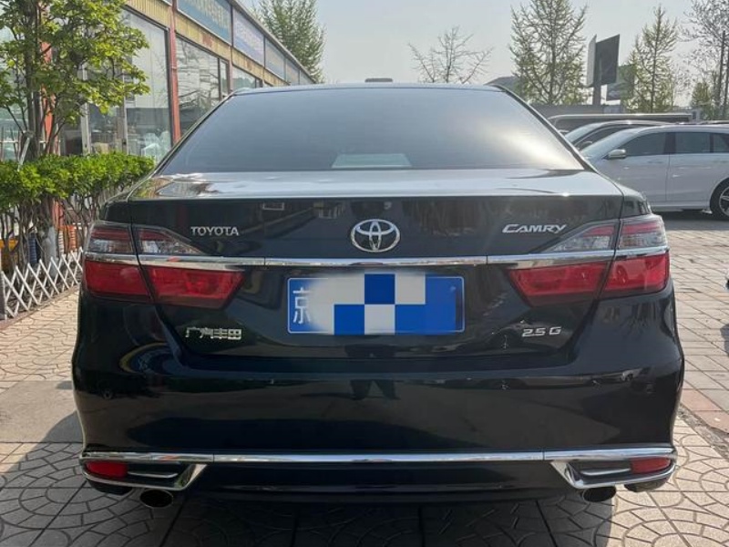 Toyota Camry 2016 2.5G 10th Anniversary Luxury Navigation Edition，56,100 km