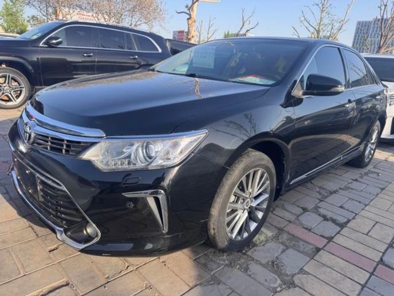 Toyota Camry 2016 2.5G 10th Anniversary Luxury Navigation Edition，56,100 km