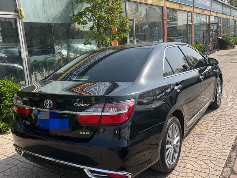 Toyota Camry 2016 2.5G 10th Anniversary Luxury Navigation Edition，56,100 km