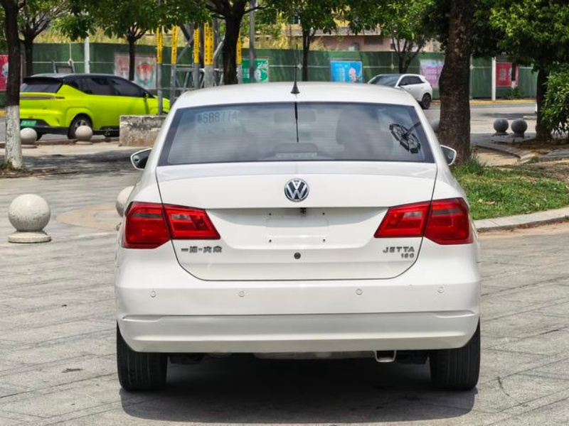 Volkswagen Jetta 2015 1.6L Automatic Fashion Edition, 104,100 km