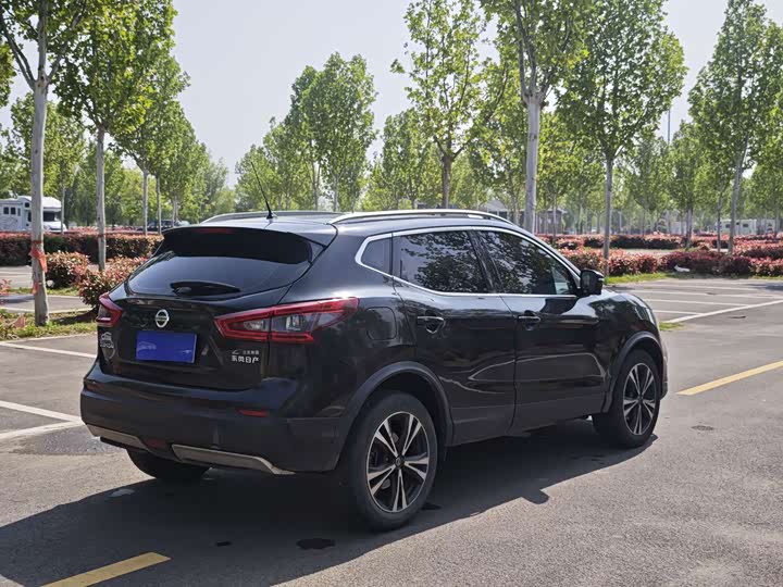 Nissan Nissan Qashqai 2022 2.0 CVT XV Premium FWD edition