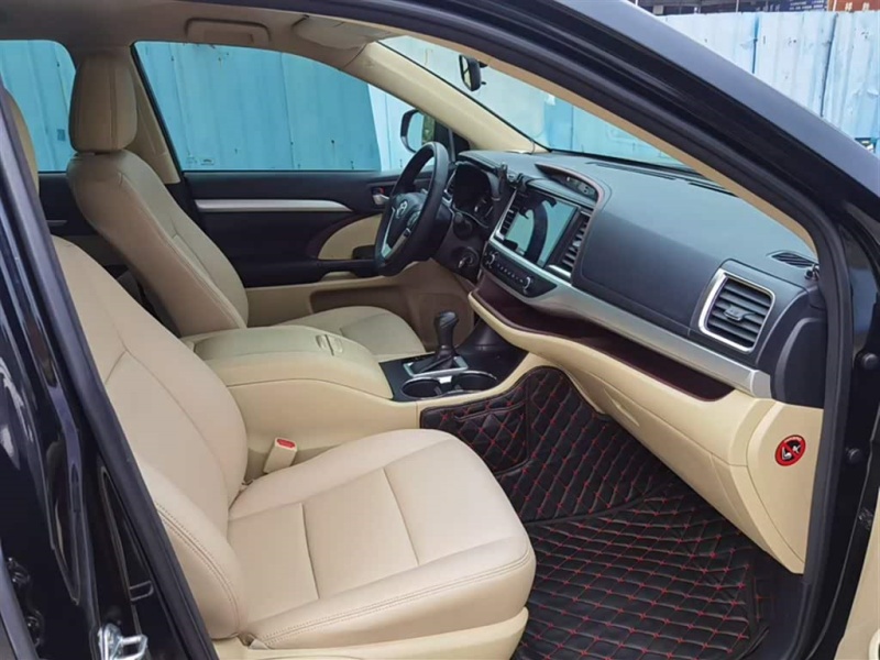 Toyota Highlander 2017 2.0T Two-Wheel Drive Elite 7-SeaterNewly Listed