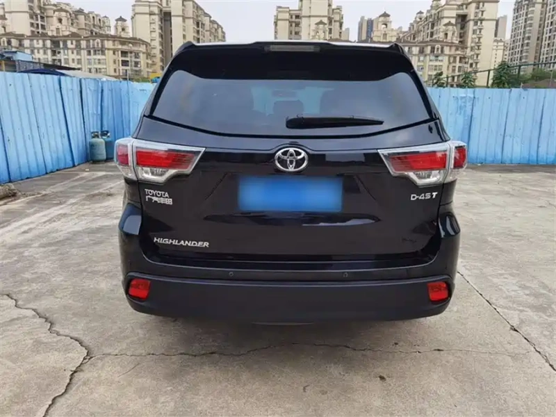 Toyota Highlander 2017 2.0T Two-Wheel Drive Elite 7-SeaterNewly Listed