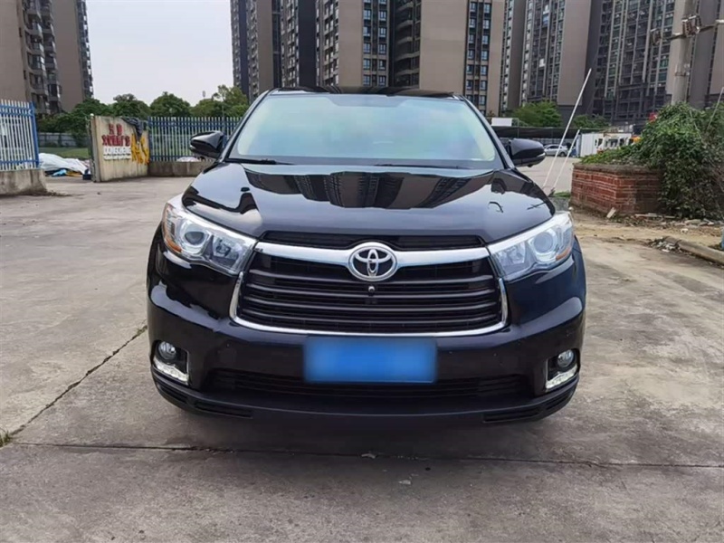 Toyota Highlander 2017 2.0T Two-Wheel Drive Elite 7-SeaterNewly Listed