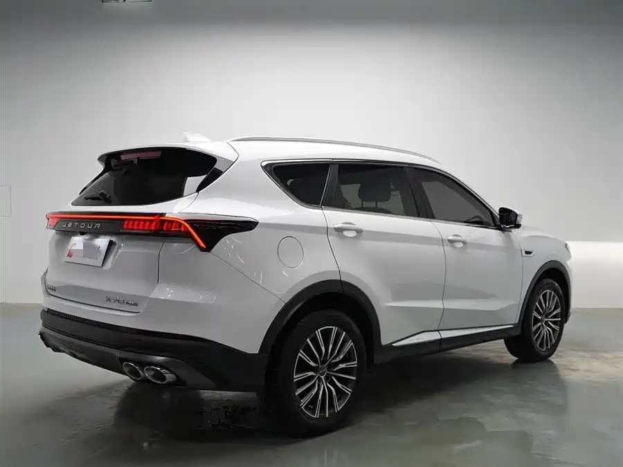 Jetour X70 PLUS 2023 1.5T DCT Brave PLUS 5-Seater