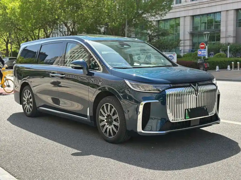 Voyah Voyah Dreamer 2025 EV 4WD Flagship Kunpeng Edition