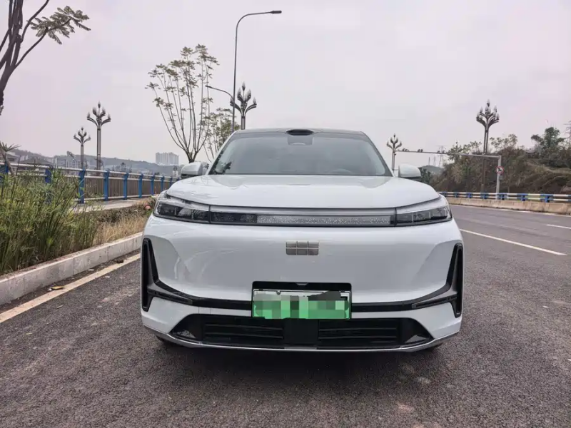 Geely Geely Galaxy M9 2025 Edition 210km Four-Wheel Drive Pilot Version