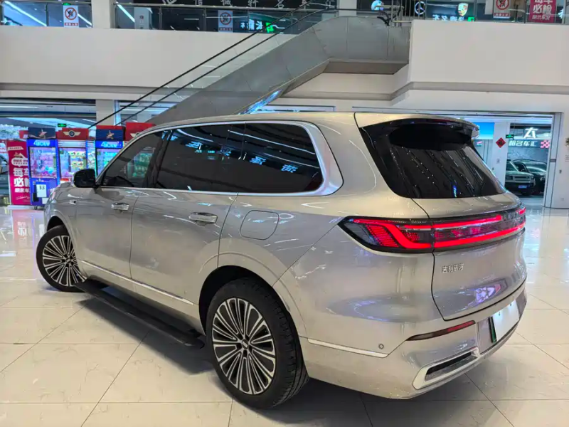 Geely Geely Galaxy M9 2025 Edition 210km Four-Wheel Drive Pilot Version