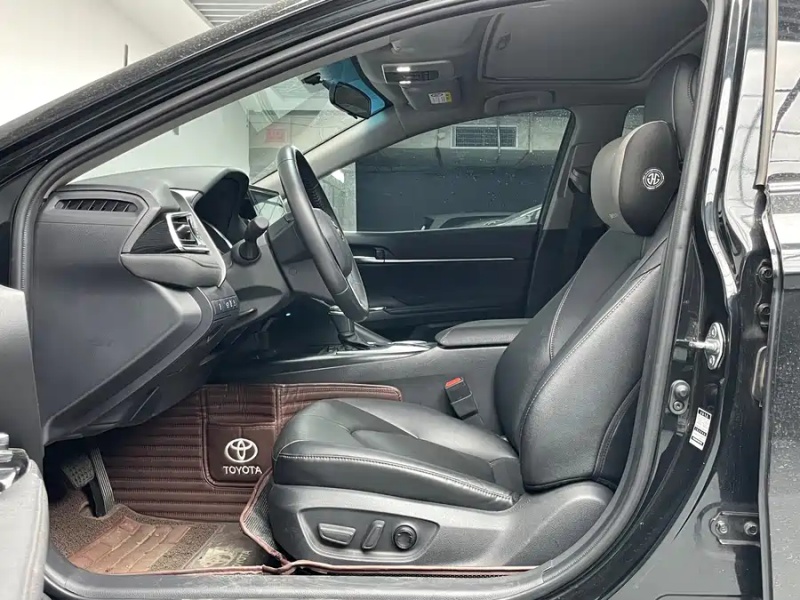 Toyota Toyota Camry 2023 2.0GVP Leading Edition