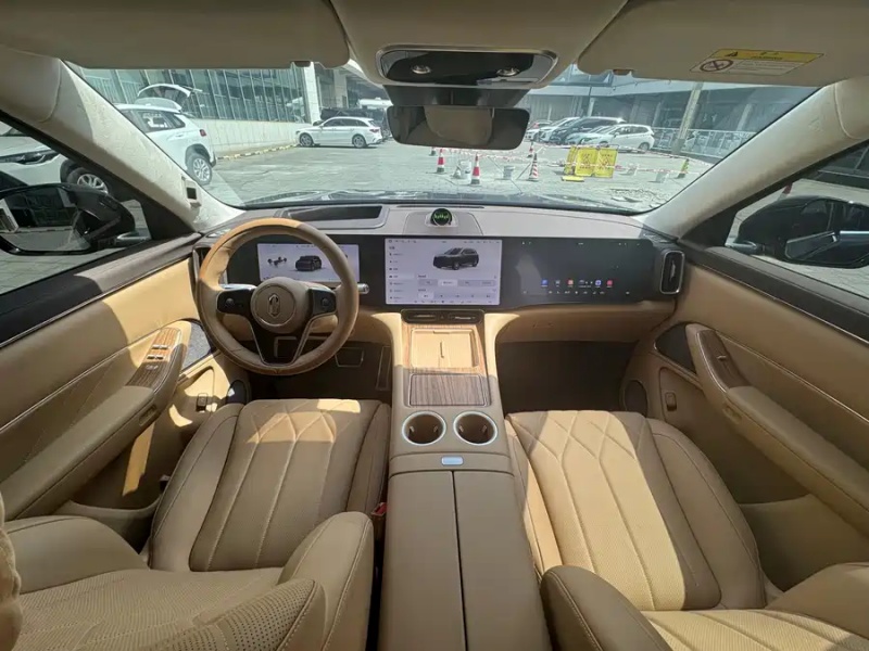 AITO M8 2025 EREV Max Edition 37kWh 5 plazas