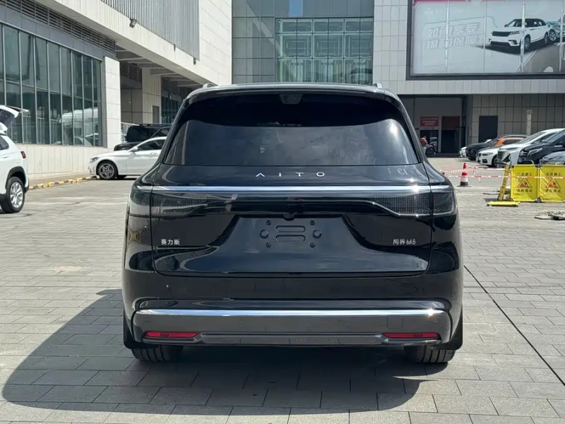 AITO M8 2025 EREV Max Edition 37kWh 5 plazas