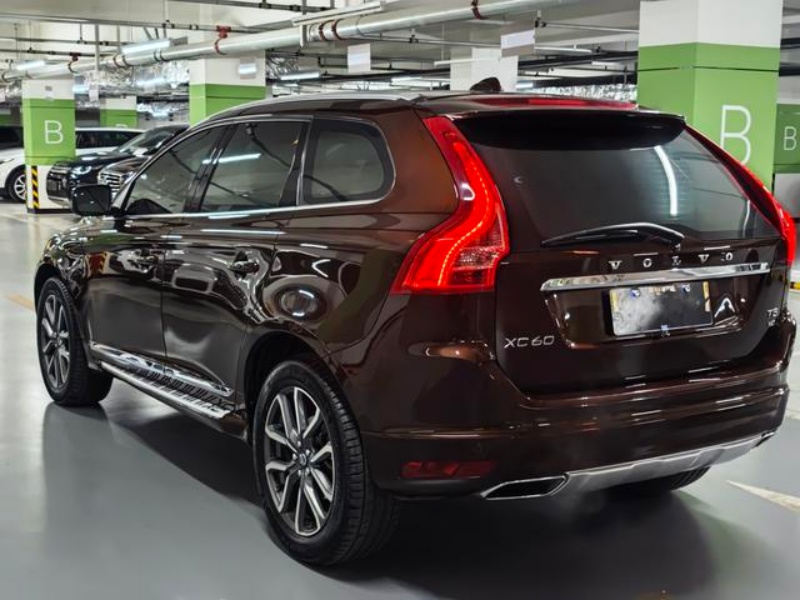 Volvo 2015 Volvo XC60 T5 AWD Smart Edition 107800km