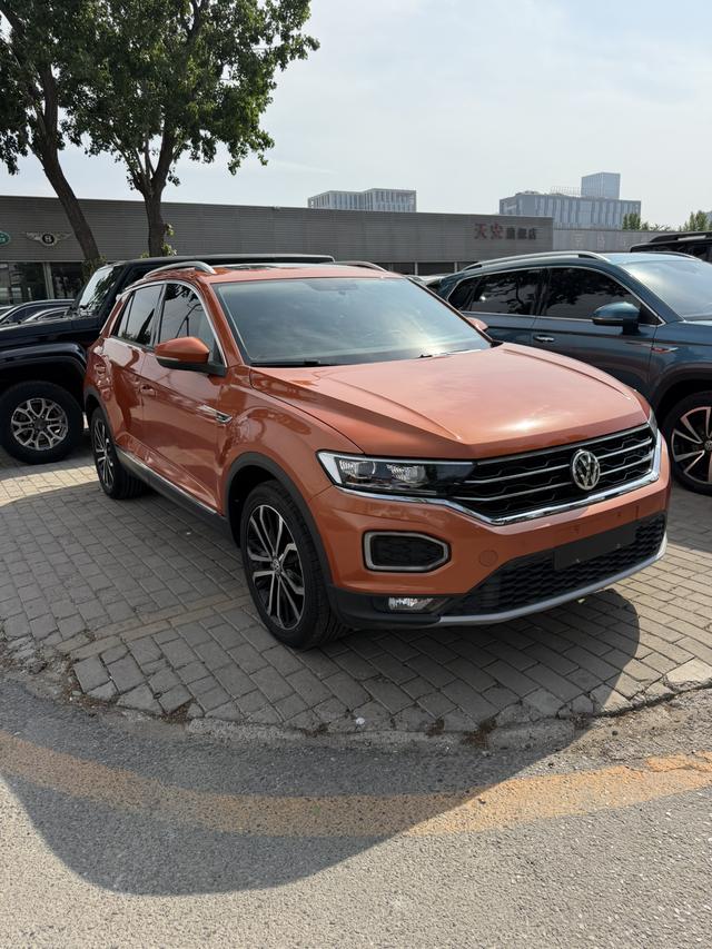 Volkswagen 2018 Volkswagen T-Roc 280TSI DSG 2WD Comfort Model (China VI Emission Standard) 21,000 km