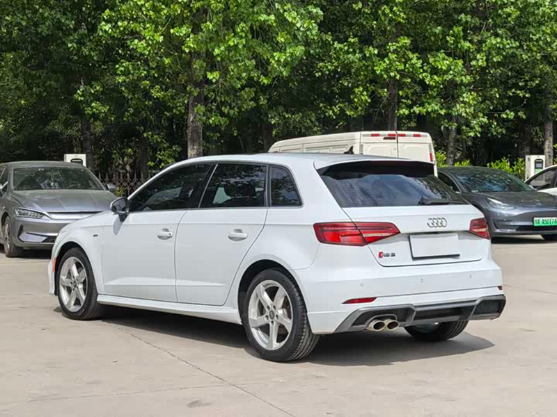 Audi Audi A3 2020 Sportback 35 TFSI Fashion Edition