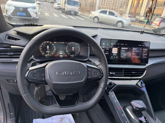 LYNK & CO Lynk & Co 06 Remix 2023 1.5T Pro edition