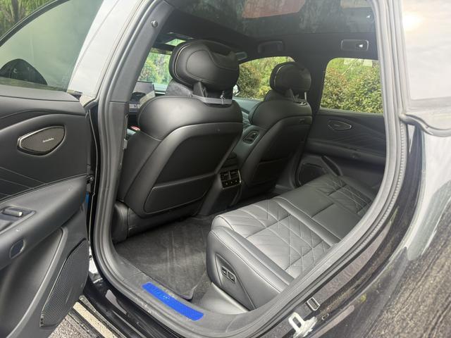 LYNK & CO Lynk & Co 10 EM-P 2025 Model 120 AWD Ultra