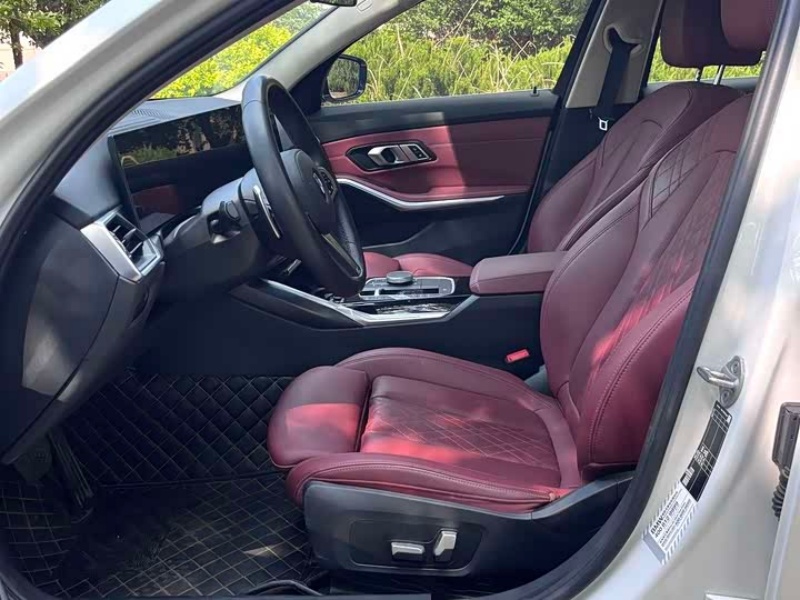 BMW BMW 3 Series 2023 320i M Sport Package