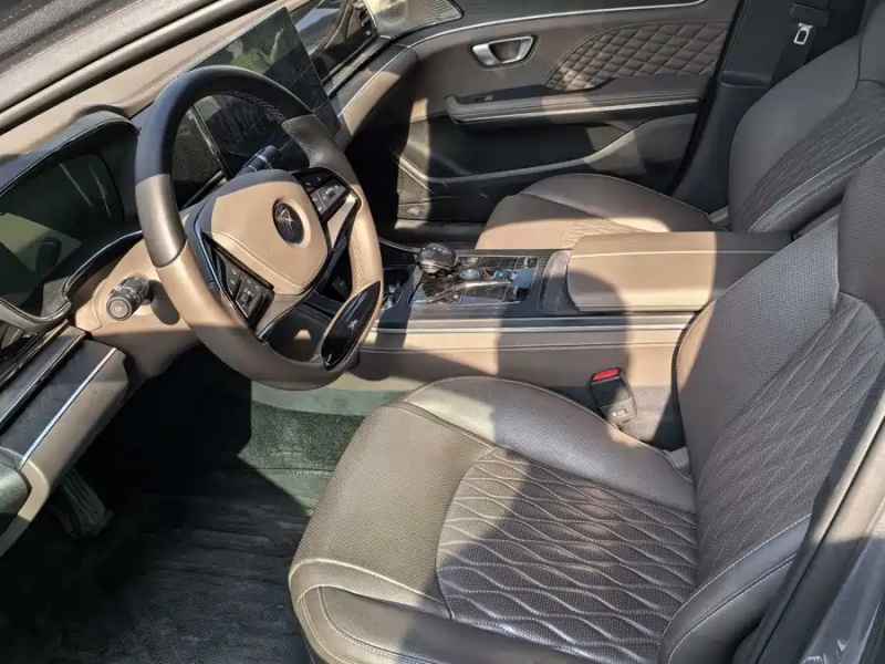 BYD BYD Han 2023 DM-i Champion Edition 121KM Exclusive Type